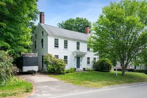 42 Elm St, Georgetown, MA 01833
