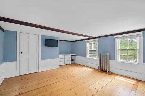 Bedroom - 42 Elm St, Georgetown, MA 01833 photo 1 of 4