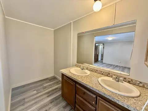 141 Edbert St, Chicopee, MA 01020 photo 12