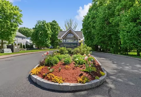 106 Johnson Woods Dr #106, Reading, MA 01867