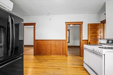 Entry Way - 29 Tatman St, Worcester, MA 01607 photo 2 of 3