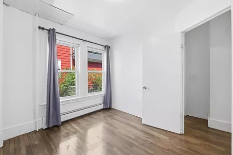 Bedroom - 15 Waverly Ave, Everett, MA 02149 photo 4 of 7