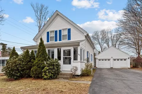 155 Union St, Holbrook, MA 02343