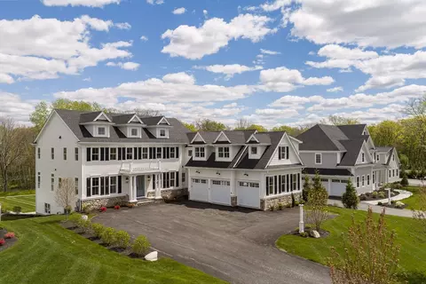 11 Wyndemere Ln, Natick, MA 01760