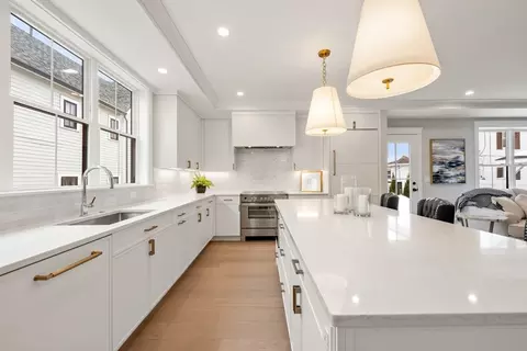 237 California St #237, Newton, MA 02458