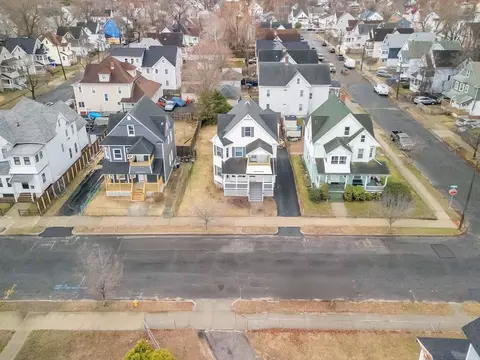 View/Area - 85 Grand St, Springfield, MA 01108 photo 1 of 3