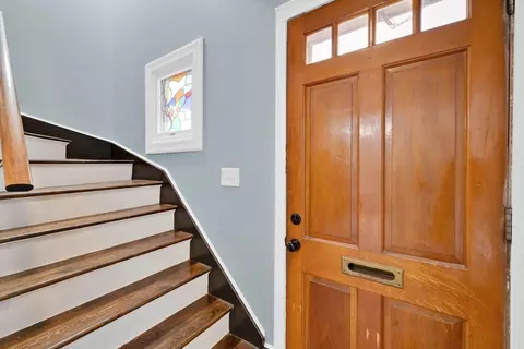 Entry Way - 85 Grand St, Springfield, MA 01108 photo 7 of 8