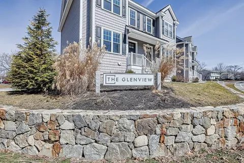 2 Walter G Wiede St #1, Chelmsford, MA 01863