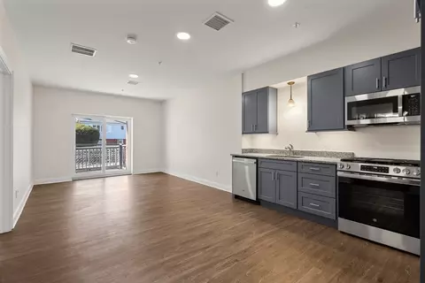 10 Franklin Ave #204, Revere, MA 02151