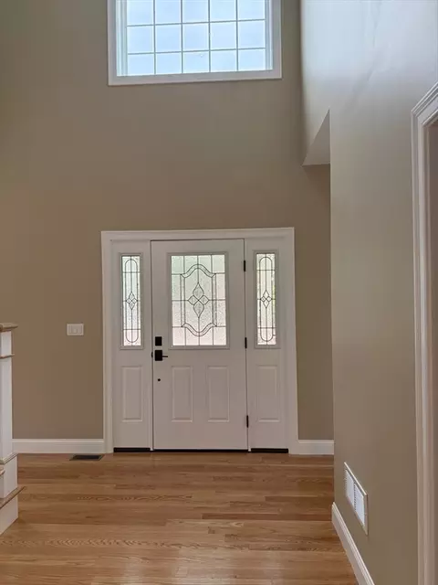 Entry Way - 79 Park Dr, Acushnet, MA 02743 photo 3 of 6