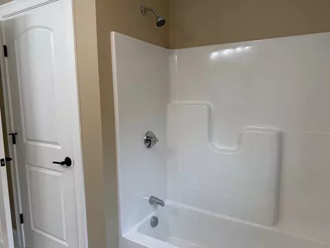 Bath - 79 Park Dr, Acushnet, MA 02743 photo 10 of 10