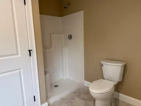 Bath - 79 Park Dr, Acushnet, MA 02743 photo 6 of 10