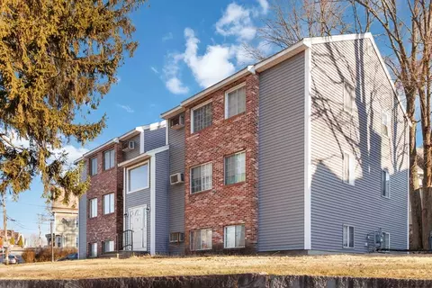 Exterior - 1 19th St #3, Lowell, MA 01850 photo 2 of 5