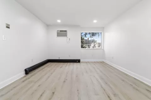 Living - 1 19th St #3, Lowell, MA 01850 photo 7 of 8