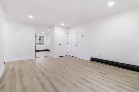 Living - 1 19th St #3, Lowell, MA 01850 photo 4 of 8