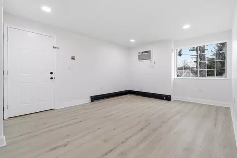 Living - 1 19th St #3, Lowell, MA 01850 photo 5 of 8