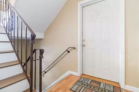 Entry Way - 1 19th St #3, Lowell, MA 01850 photo 3 of 3