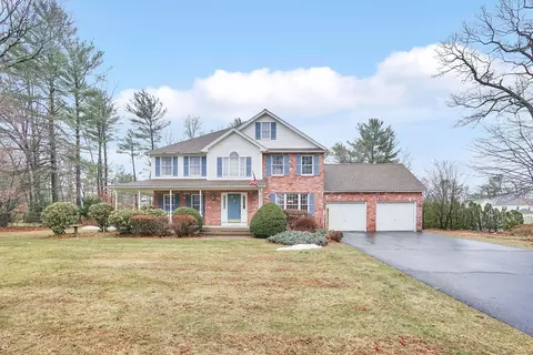 10 Marla Cir, Westfield, MA 01085