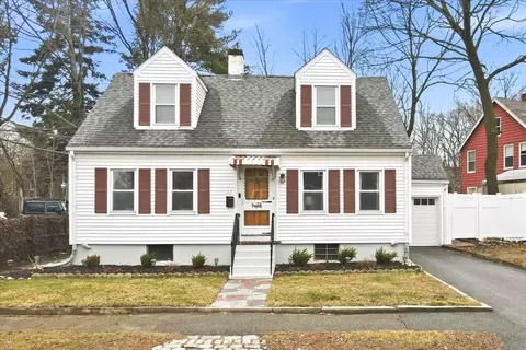 11 Stimson St, West Roxbury, MA 02132