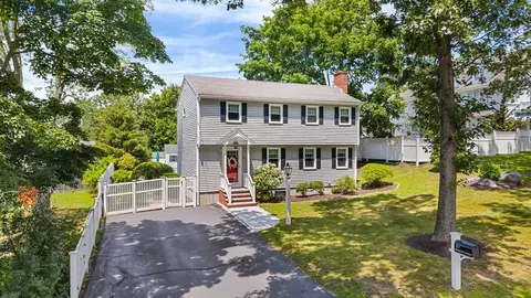 37 Fremont St, Reading, MA 01867