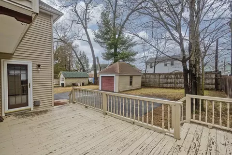 44 Meredith St, Springfield, MA 01108 photo 7