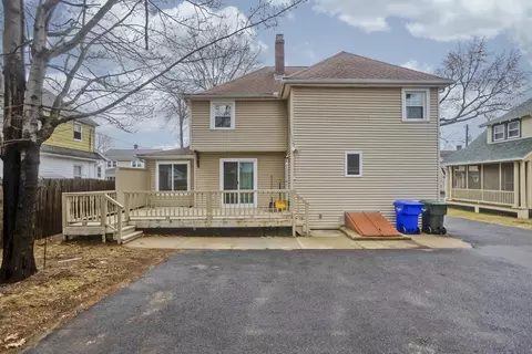 44 Meredith St, Springfield, MA 01108 photo 5