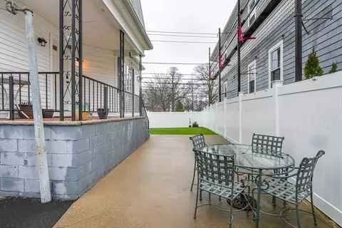 Exterior - 529 Stafford Rd, Fall River, MA 02721 photo 3 of 4