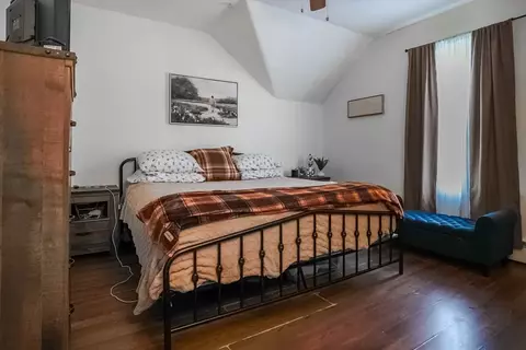 Bedroom - 529 Stafford Rd, Fall River, MA 02721 photo 5 of 7