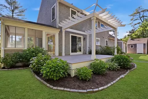 Exterior - 8 Winterberry Ln, Wareham, MA 02571 photo 3 of 7
