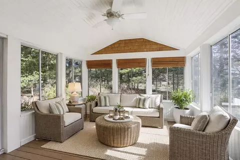 Exterior - 8 Winterberry Ln, Wareham, MA 02571 photo 2 of 7