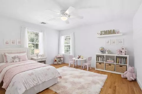 Bedroom - 8 Winterberry Ln, Wareham, MA 02571 photo 2 of 2