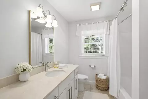 Bath - 8 Winterberry Ln, Wareham, MA 02571 photo 4 of 4