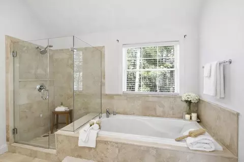 Bath - 8 Winterberry Ln, Wareham, MA 02571 photo 2 of 4