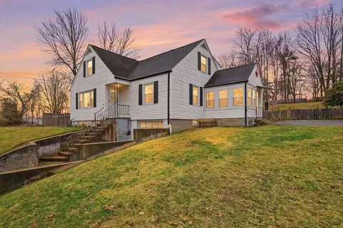 422 S Westfield St, Feeding Hills, MA 01030