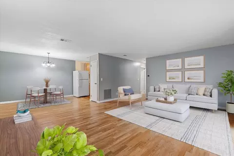32 Thayer Pond #17, Oxford, MA 01537
