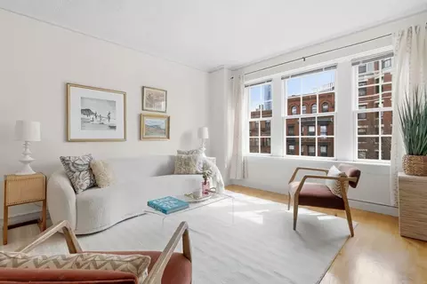 534 Beacon St #403, Boston, MA 02215