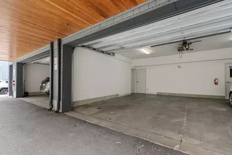 618 E 2nd St #6, Boston, MA 02127 photo 24