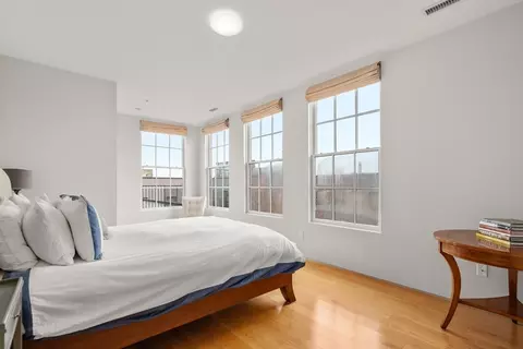 618 E 2nd St #6, Boston, MA 02127 photo 11