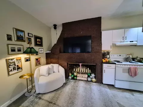 1 Belgravia #2, Boston, MA 02113