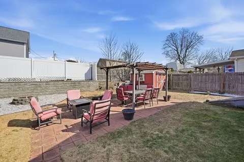 88 Agnes St, Springfield, MA 01118 photo 26