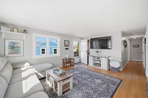 88 Agnes St, Springfield, MA 01118 photo 8