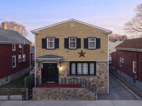 76 Liberty St, New Bedford, MA 02740