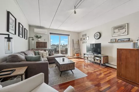761 E 6th St #22P, Boston, MA 02127