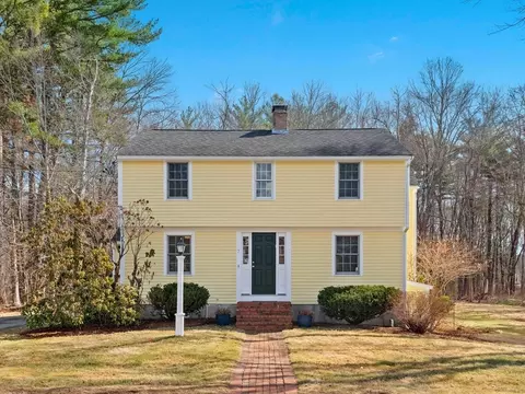7 Mohawk Dr, Acton, MA 01720