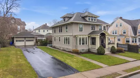 411 Stewart St, Fall River, MA 02720 photo 2