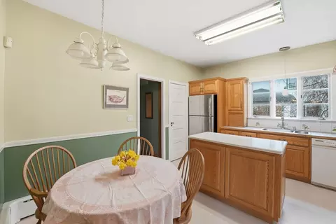 31 Trinity Ter, Springfield, MA 01108 photo 10