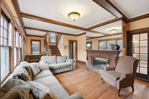 31 Trinity Ter, Springfield, MA 01108 photo 3
