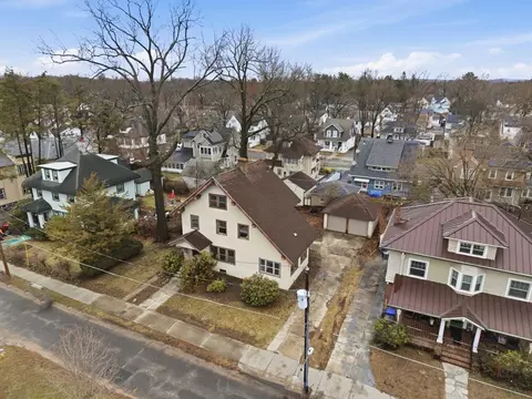 31 Trinity Ter, Springfield, MA 01108 photo 36