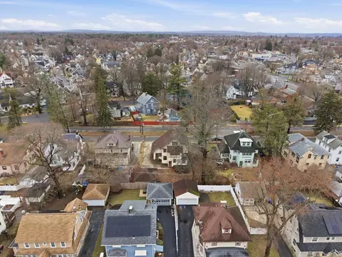 31 Trinity Ter, Springfield, MA 01108 photo 39