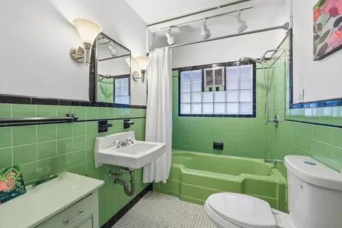 31 Trinity Ter, Springfield, MA 01108 photo 24